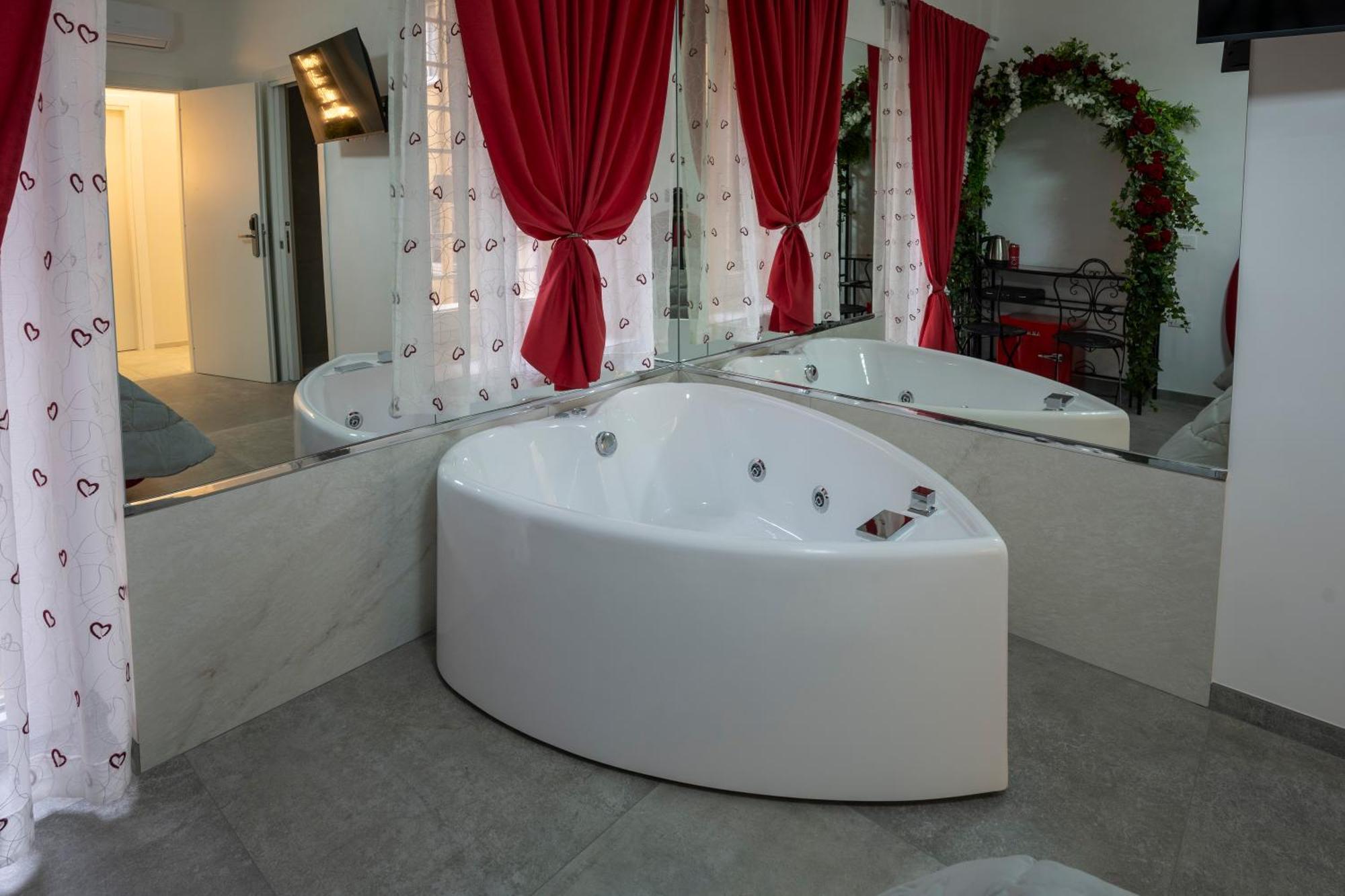 Jacuzzi Vatican Museum Rome